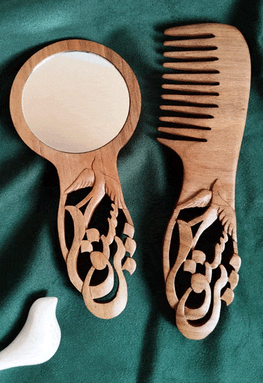 آینه و شانه چوب گردو